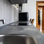 Junik - Deine Cityapartments In דירה